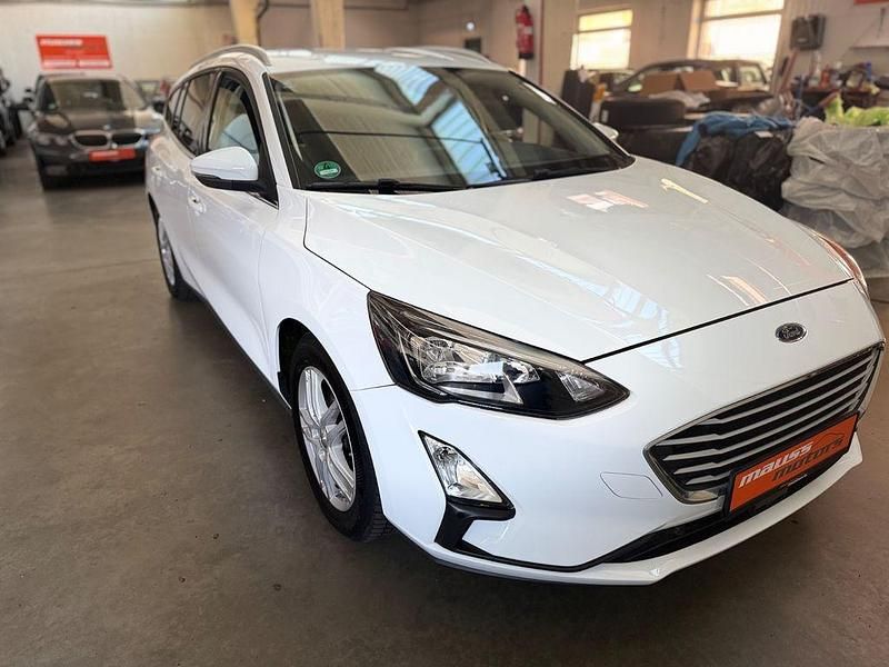 Gebraucht Ford Focus Cool & Connect 120 PS (88 kW) 2020 Weiß Limousine