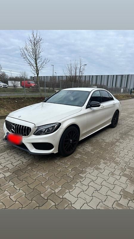 Gebraucht Mercedes C250 211 PS (155 kW) 2015 Weiß Limousine