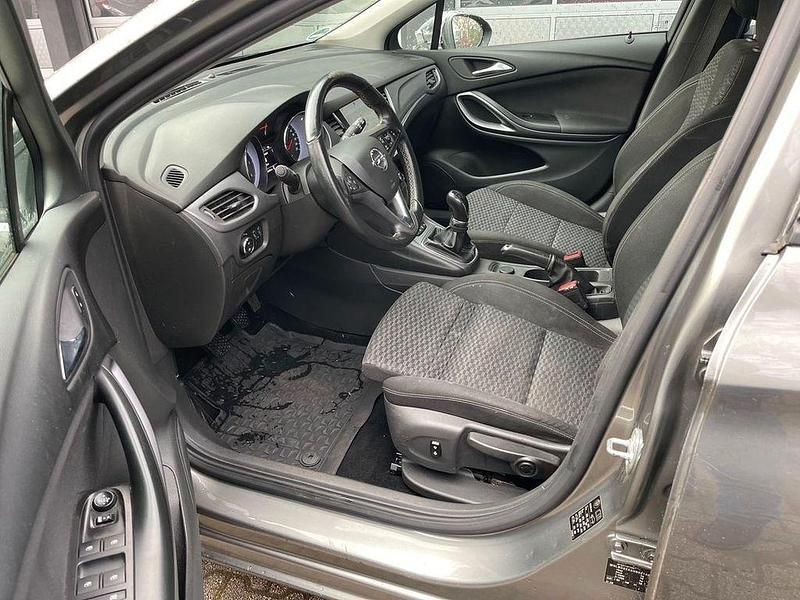 Gebraucht Opel Astra 110 PS (80 kW) 2017 Grau Kombi