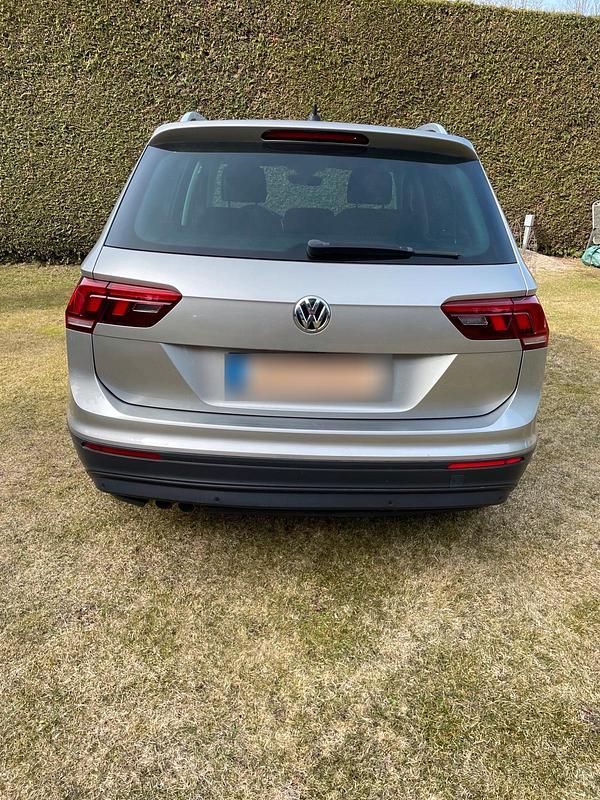Gebraucht VW Tiguan 150 PS (110 kW) 2020 Silber SUV