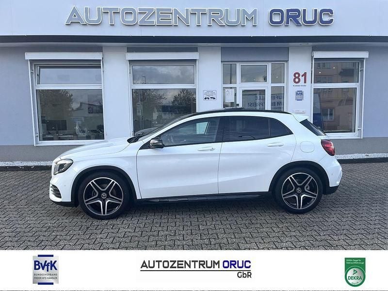 Weiß Gebraucht 2019 Mercedes GLA180 AMG line SUV | 21.980 € (Fairer Preis) - Bild 1/4