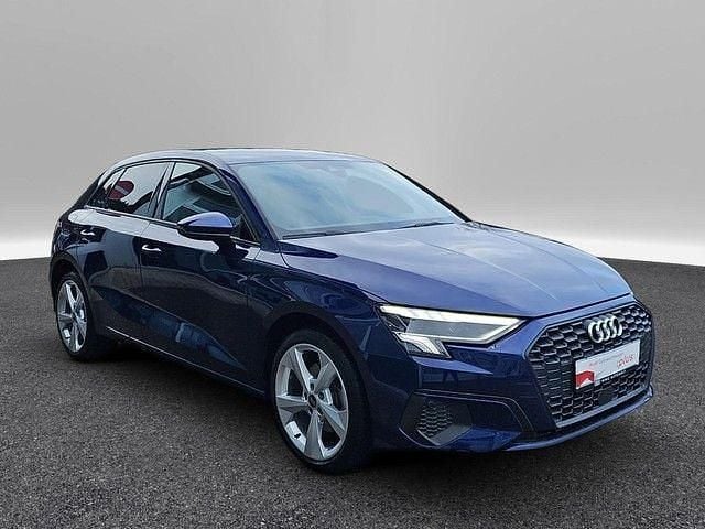Gebraucht Audi A3 Sport 150 PS (110 kW) 2023 Blau Limousine