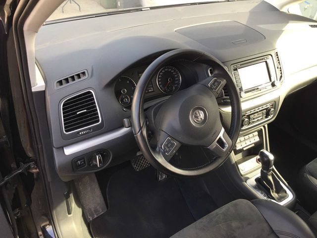 Gebraucht VW Sharan Highline 140 PS (102 kW) 2010 Schwarz metallic Van / Kleinbus