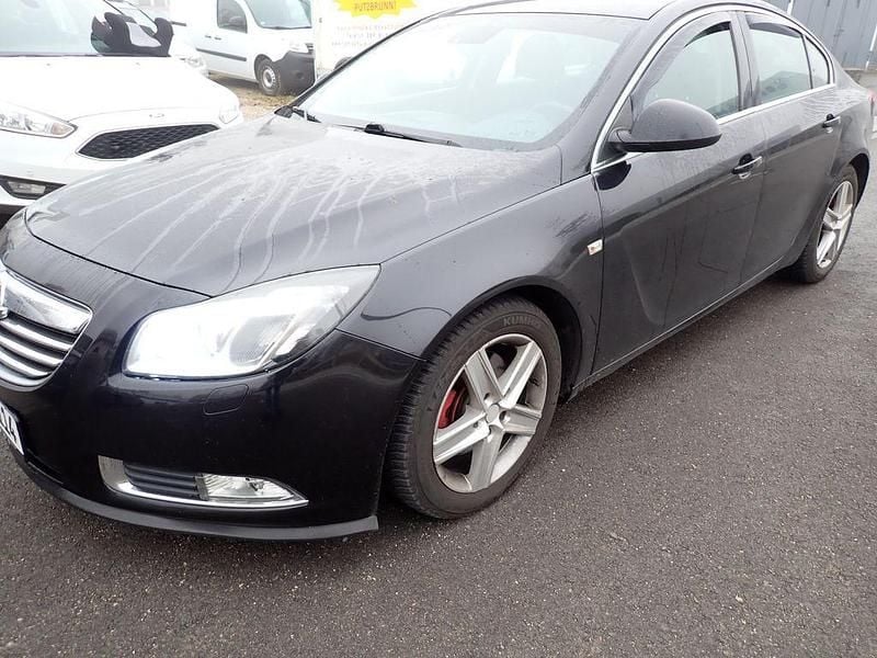 Schwarz Gebraucht 2009 Opel Insignia Cosmo Limousine | 3.850 € (Fairer Preis) - Bild 1/4