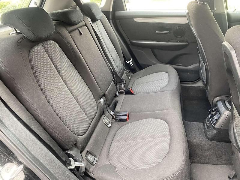 Gebraucht BMW 218 136 PS (100 kW) 2016 Black sapphire Van / Kleinbus