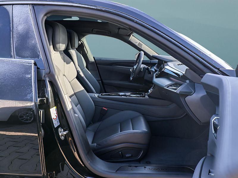 Second-hand Audi e-tron 350 kW (476 CP) 2024 Negru SUV