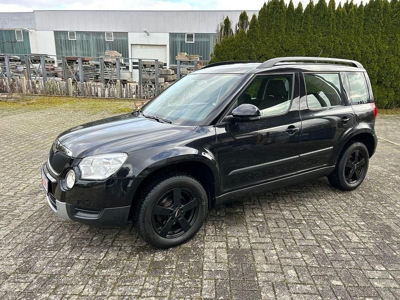 Schwarz Gebraucht 2013 Skoda Yeti Plus Edition SUV | 7.350 € (Superpreis) - Bild 1/4