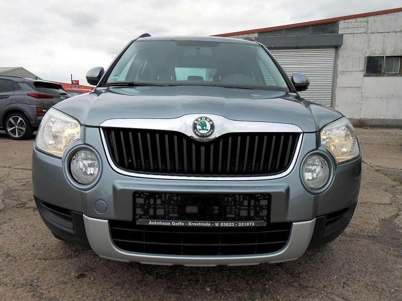 Gebraucht Skoda Yeti Active 160 PS (117 kW) 2010 Platingraumetallic SUV