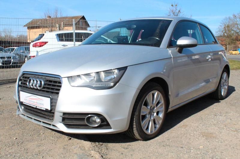 Gebraucht Audi A1 Ambition 86 PS (63 kW) 2011 Silber Kleinwagen