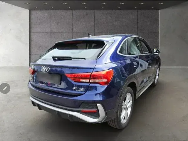 Gebraucht Audi Q3 Sportback S-Line 200 PS (147 kW) 2024 Navarrablau metallic SUV