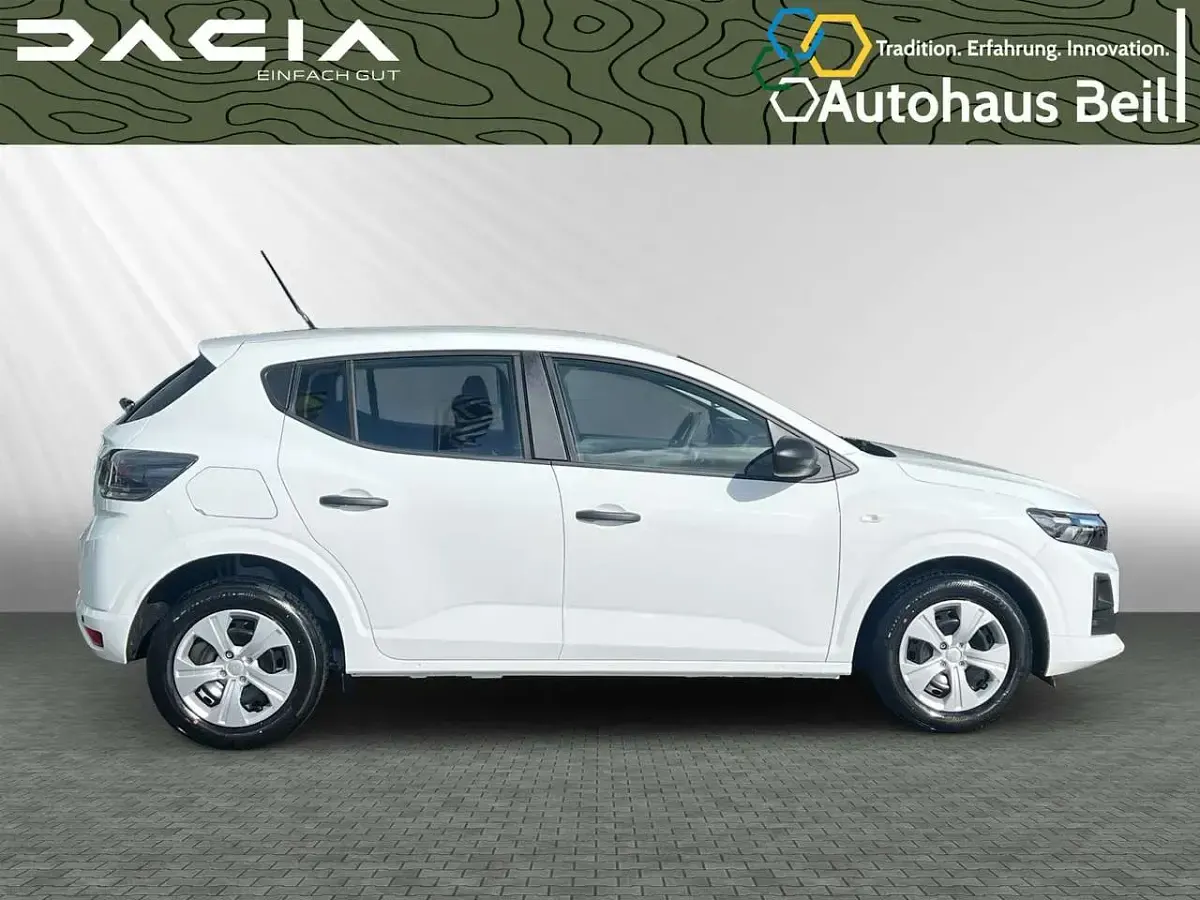 Neu Dacia Sandero Essentiel 101 PS (74 kW) 2026 Arktisweiß Limousine