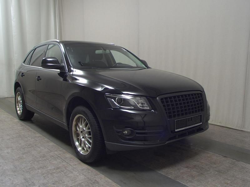 Usado Audi Q5 Design 143 HP (105 kW) 2010 Preto SUV