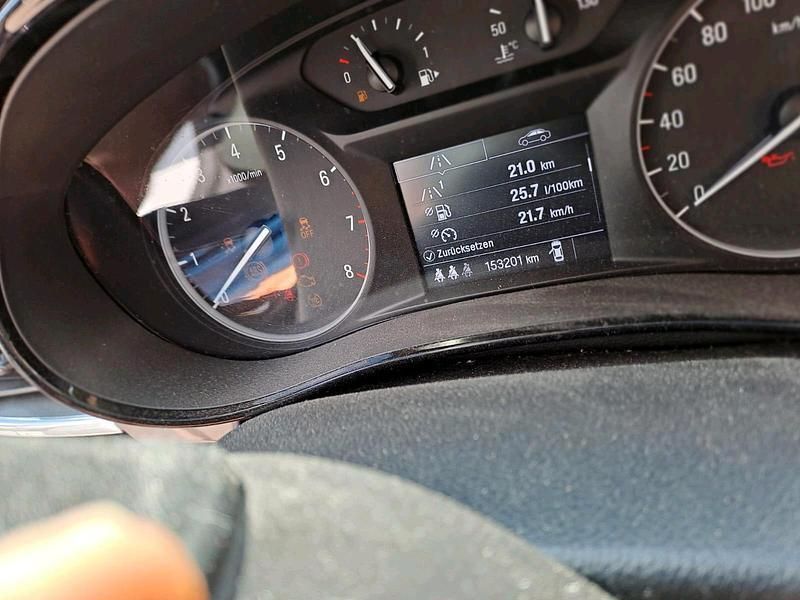Weiß Gebraucht 2018 Opel Mokka X Eco SUV | 9.500 € - Bild 1/4