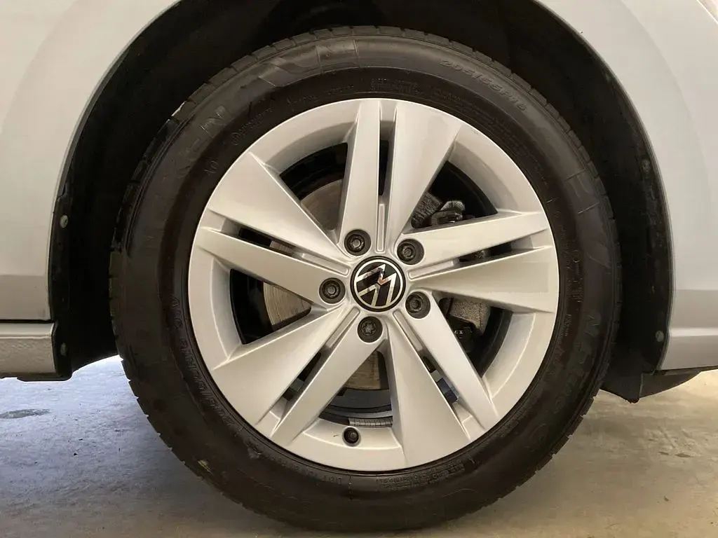 Gebraucht VW Golf VIII Life 116 PS (85 kW) 2025 Silber Kombi