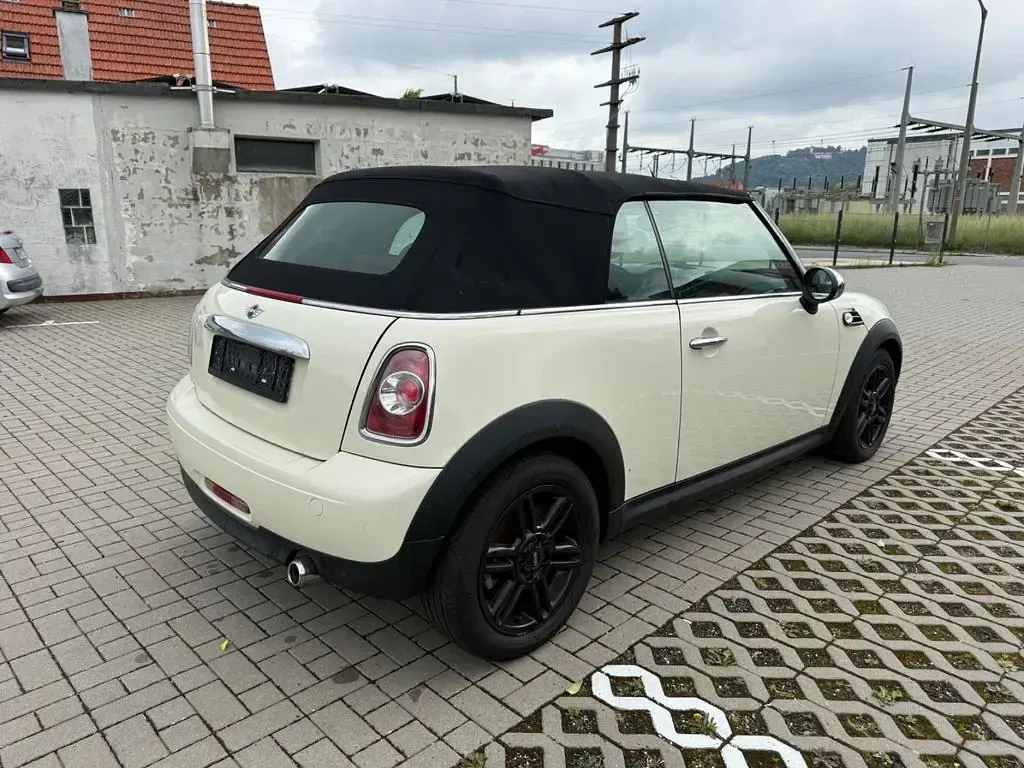 Gebraucht Mini Cooper D Cabriolet 111 PS (81 kW) 2013 Weiß Cabrio