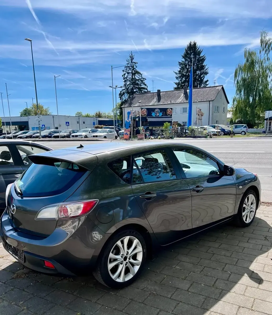 Gebraucht Mazda 3 Active Plus 105 PS (77 kW) 2011 Grau Limousine