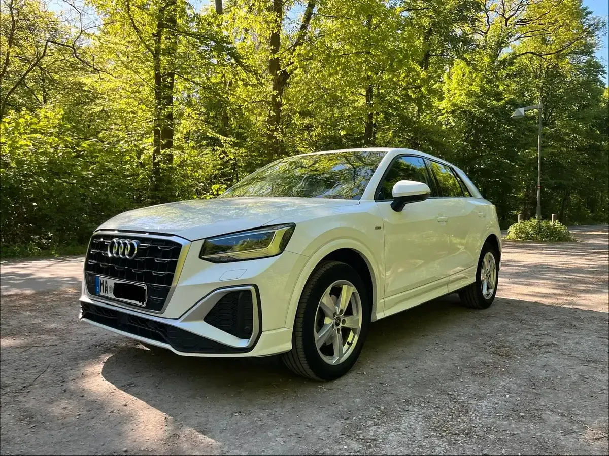 Gebraucht Audi Q2 S-Line 116 PS (85 kW) 2021 Weiß SUV