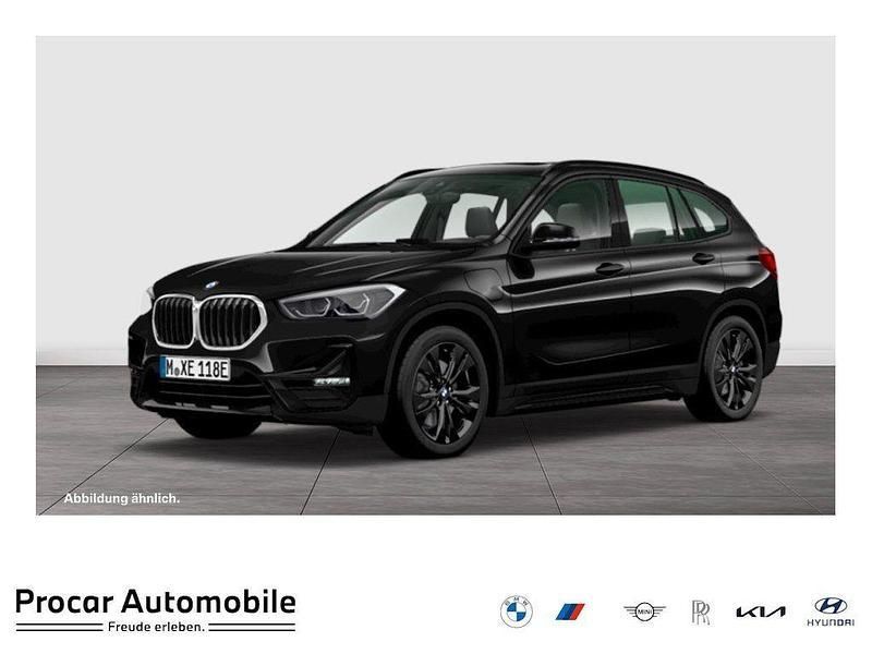 Schwarz Gebraucht 2021 BMW X1 Sport Line SUV | 28.840 € (Etwas zu teuer) - Bild 1/4