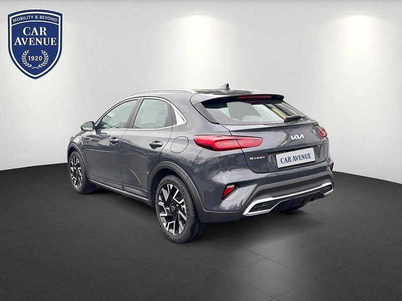 Neu Kia XCeed Vision 150 PS (110 kW) 2025 Grau SUV