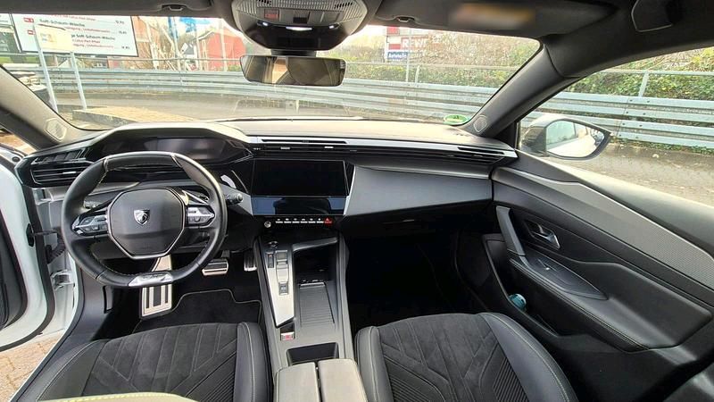 Gebraucht Peugeot 308 179 PS (131 kW) 2022 Weiß Limousine