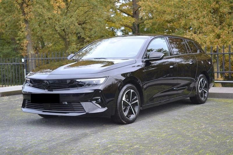 Schwarz Gebraucht 2024 Opel Astra Kombi | 24.490 € (Guter Preis) - Bild 1/4