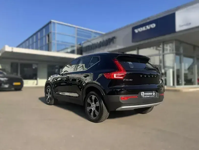 Gebraucht Volvo XC40 Inscription 163 PS (119 kW) 2021 Schwarz SUV