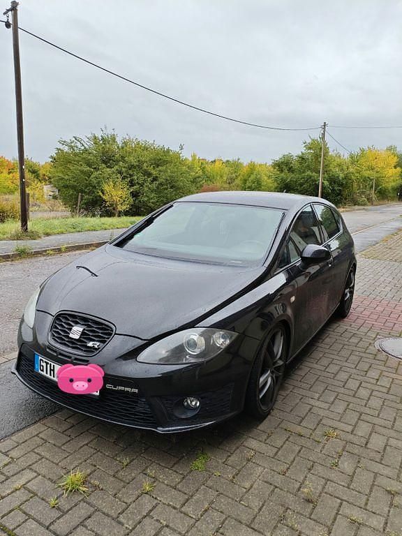 Schwarz Gebraucht 2010 Cupra Leon Limousine | 9.990 € (Fairer Preis) - Bild 1/4