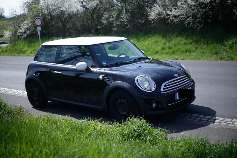 Second-hand Mini Cooper 122 CP (89 kW) 2011 Negru Hatchback