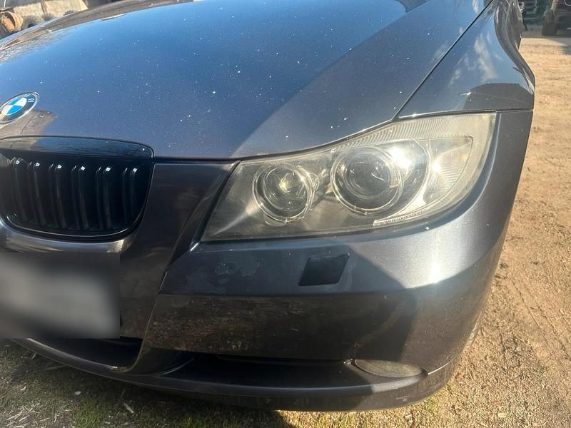 Gebraucht BMW 320 150 PS (110 kW) 2006 Grau Limousine