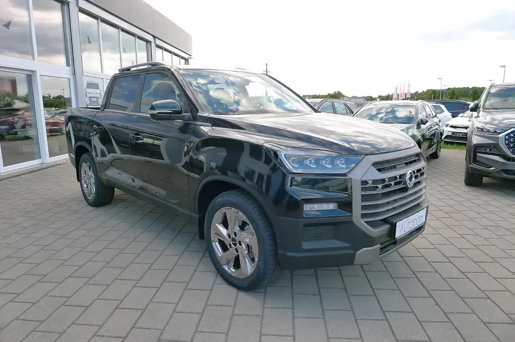 Używany KGM Musso 201 KM (147 kW) 2025 Czarny Pickup
