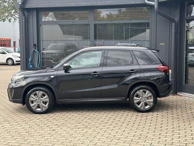 Neu Suzuki Vitara Comfort 129 PS (94 kW) 2025 Cosmic black pearl metallic SUV