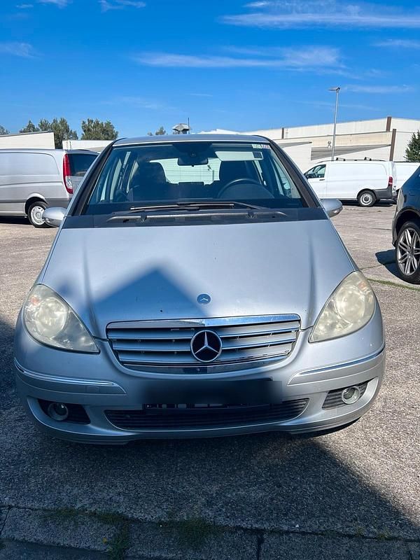 Silber Gebraucht 2004 Mercedes A170 Limousine | 799 € (Fairer Preis) - Bild 1/4