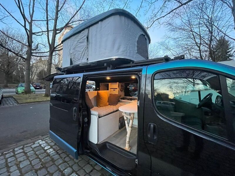 Gebraucht Opel Vivaro 114 PS (83 kW) 2014 Blau Van / Kleinbus