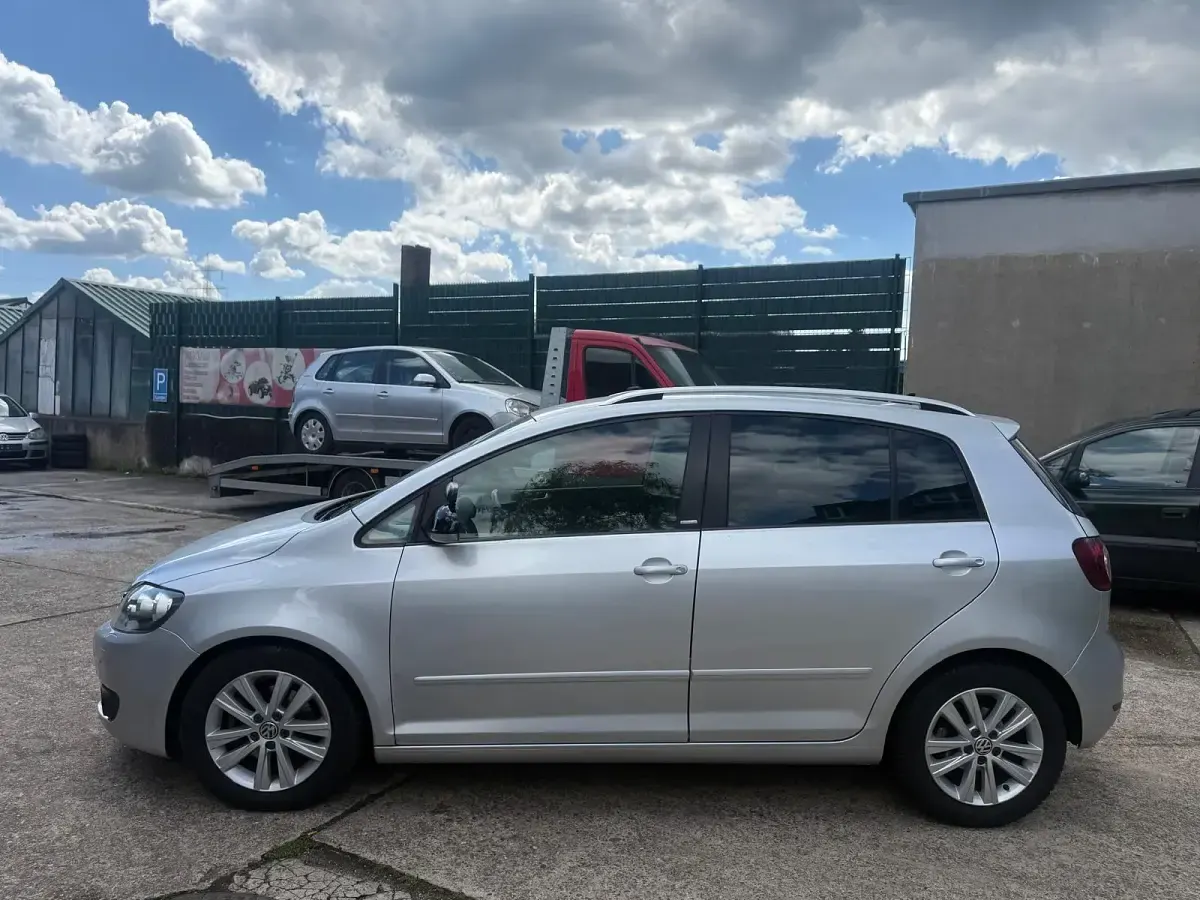 Gebraucht VW Golf VI Style 105 PS (77 kW) 2011 Grau Kleinwagen