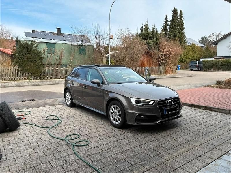 Gebraucht Audi A3 S-Line 149 PS (109 kW) 2015 Grau Kleinwagen