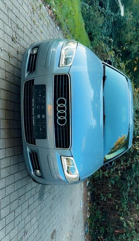 Grau Gebraucht 2004 Audi A3 Limousine | 1.900 € (Superpreis) - Bild 1/4