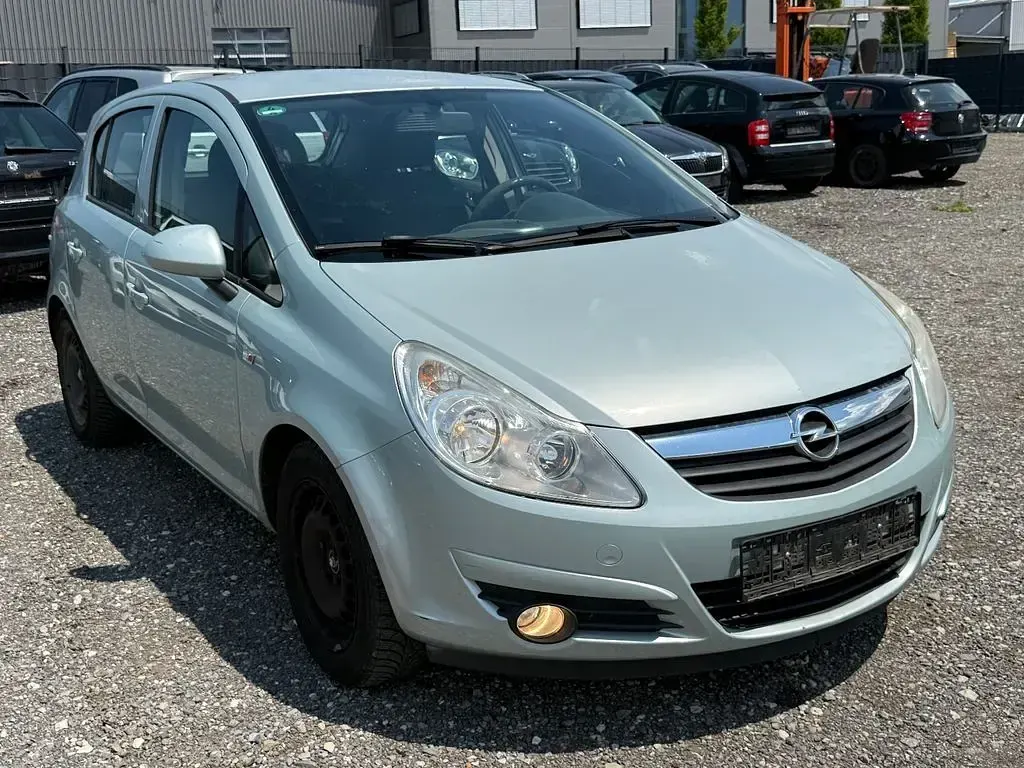 Gebraucht Opel Corsa Edition 80 PS (58 kW) 2009 Grün Kleinwagen