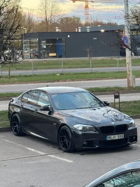 Käytetty BMW 535 Performance 313 HP (230 kW) 2012 Harmaa Sedan