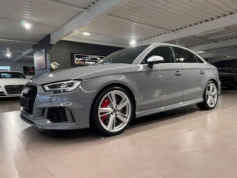Gebraucht Audi RS3 Sport 400 PS (294 kW) 2018 Grau Limousine