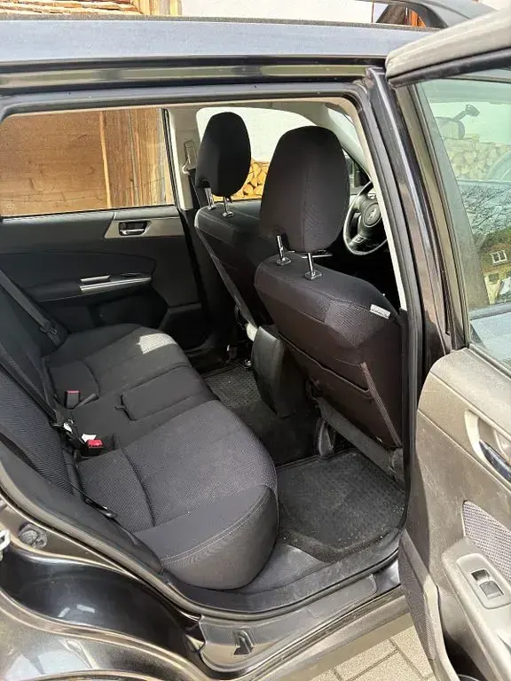 Gebraucht Subaru Forester 147 PS (108 kW) 2012 Grau SUV