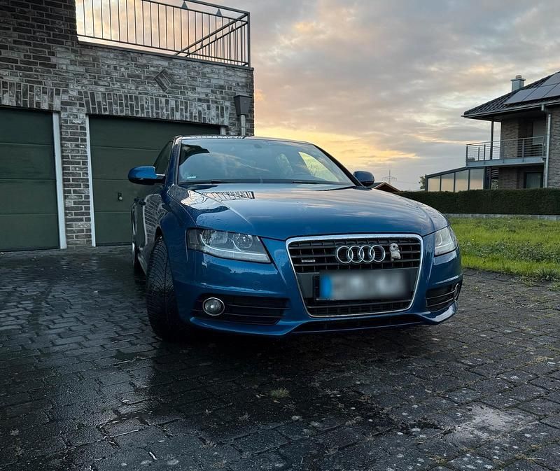 Blau Gebraucht 2009 Audi A4 S-Line Limousine | 7.900 € (Etwas zu teuer) - Bild 1/4