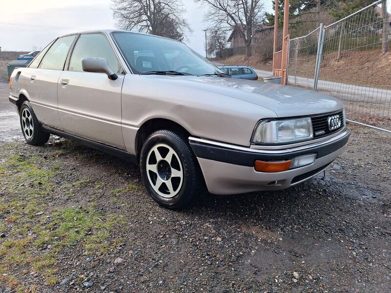 Beige Gebraucht 1990 Audi Quattro Coupé | 2.150 € - Bild 1/4