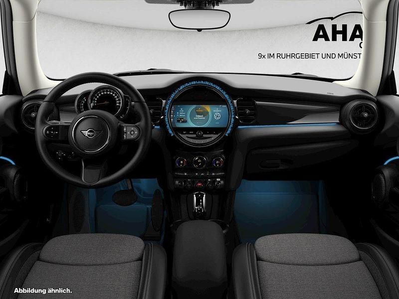 Gebraucht Mini Cooper Classic 136 PS (100 kW) 2022 Blau Kleinwagen