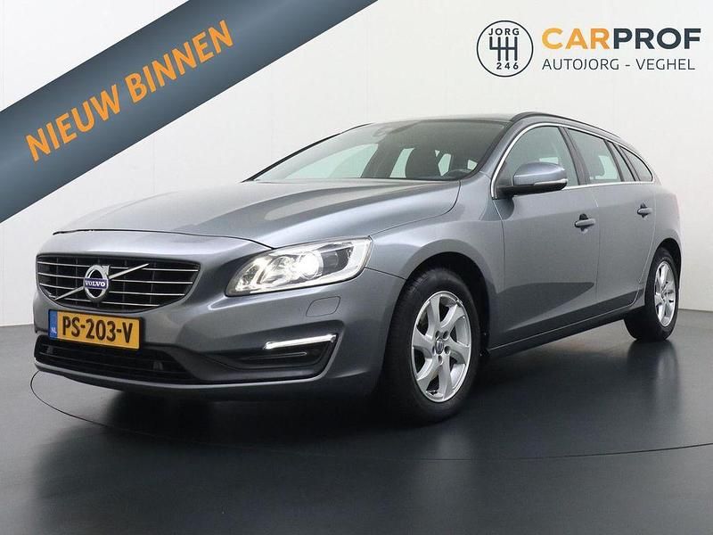 Grau Gebraucht 2017 Volvo V60 Summum Kombi | 14.995 € (Fairer Preis) - Bild 1/4
