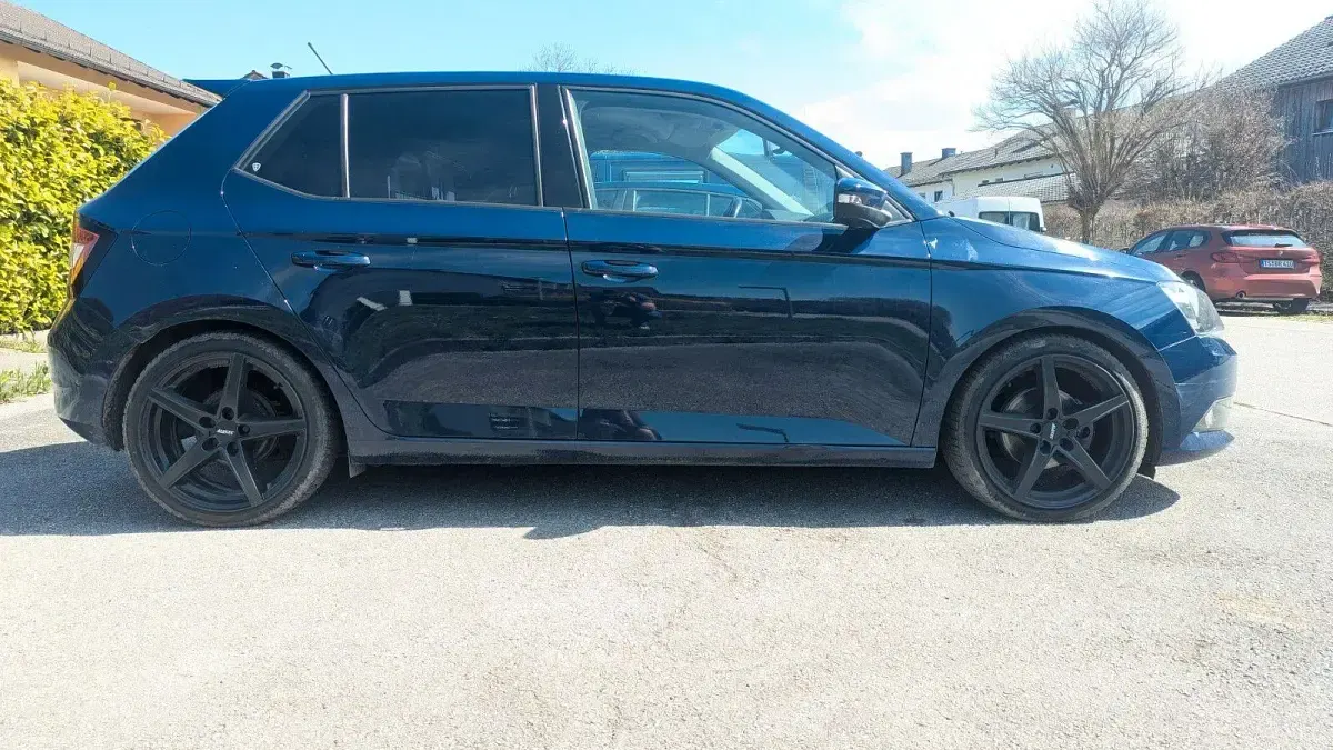Używany Skoda Fabia Active 131 KM (96 kW) 2017 Niebieski Hatchback