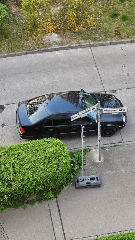 Schwarz Gebraucht 1999 VW Bora Highline Limousine | 2.750 € (Fairer Preis) - Bild 1/4