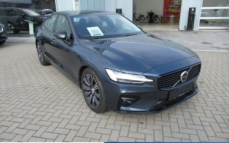 Blau Gebraucht 2024 Volvo S60 Plus Limousine | 35.981 € (Guter Preis) - Bild 1/4
