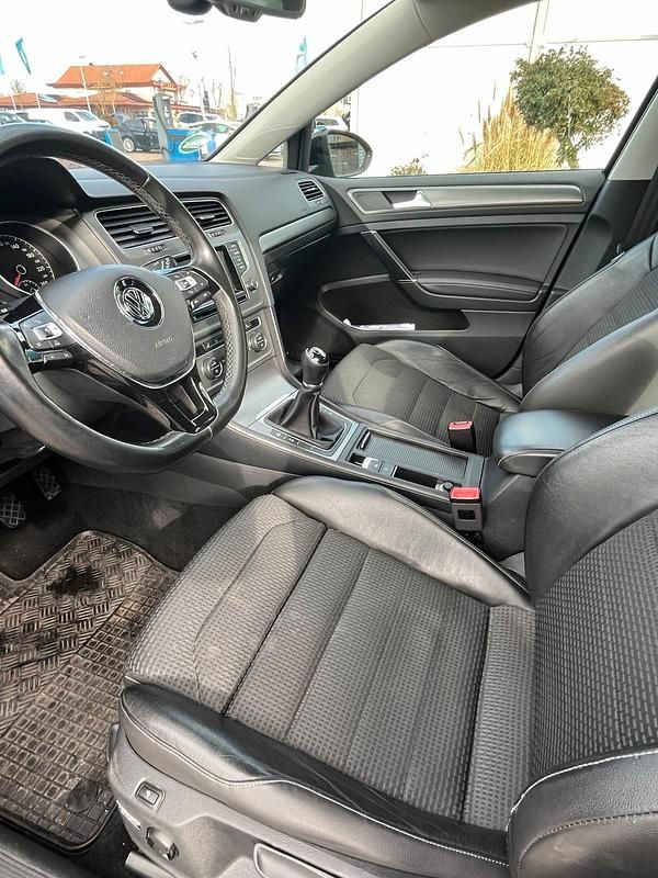 Gebraucht VW Golf VII 140 PS (102 kW) 2012 Schwarz Limousine