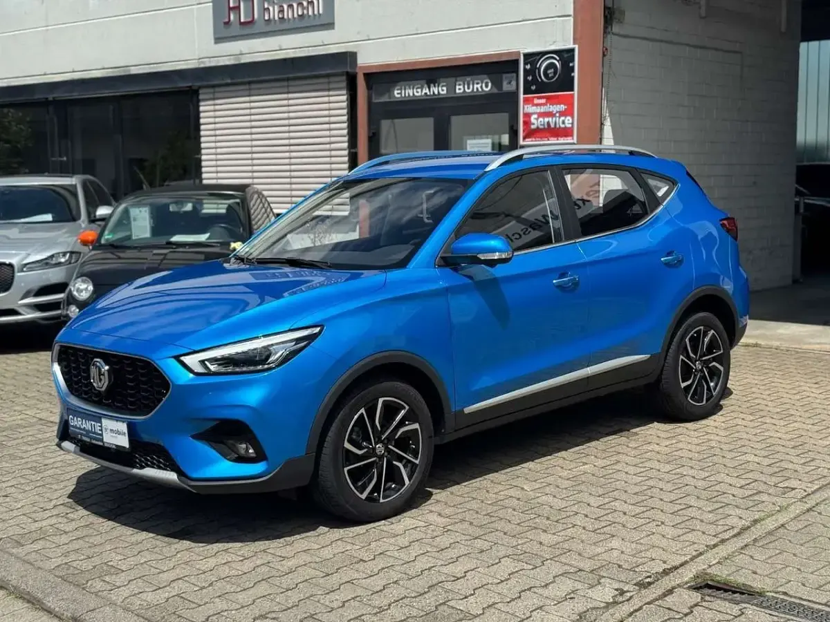 Gebraucht MG ZS Luxury 111 PS (81 kW) 2024 Blau SUV