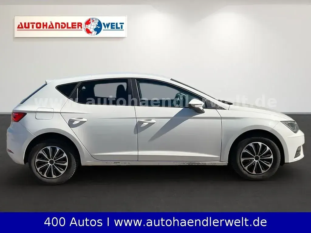 Usado Seat Leon Style 110 HP (80 kW) 2017 Branco Sedan